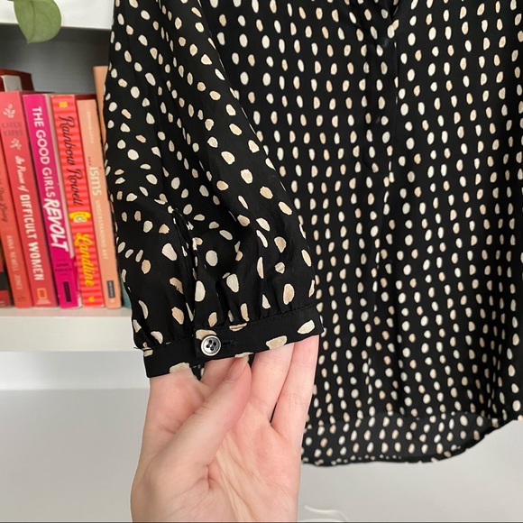 SOLD - Madewell blouse 100% Silk - Picture 6 of 8